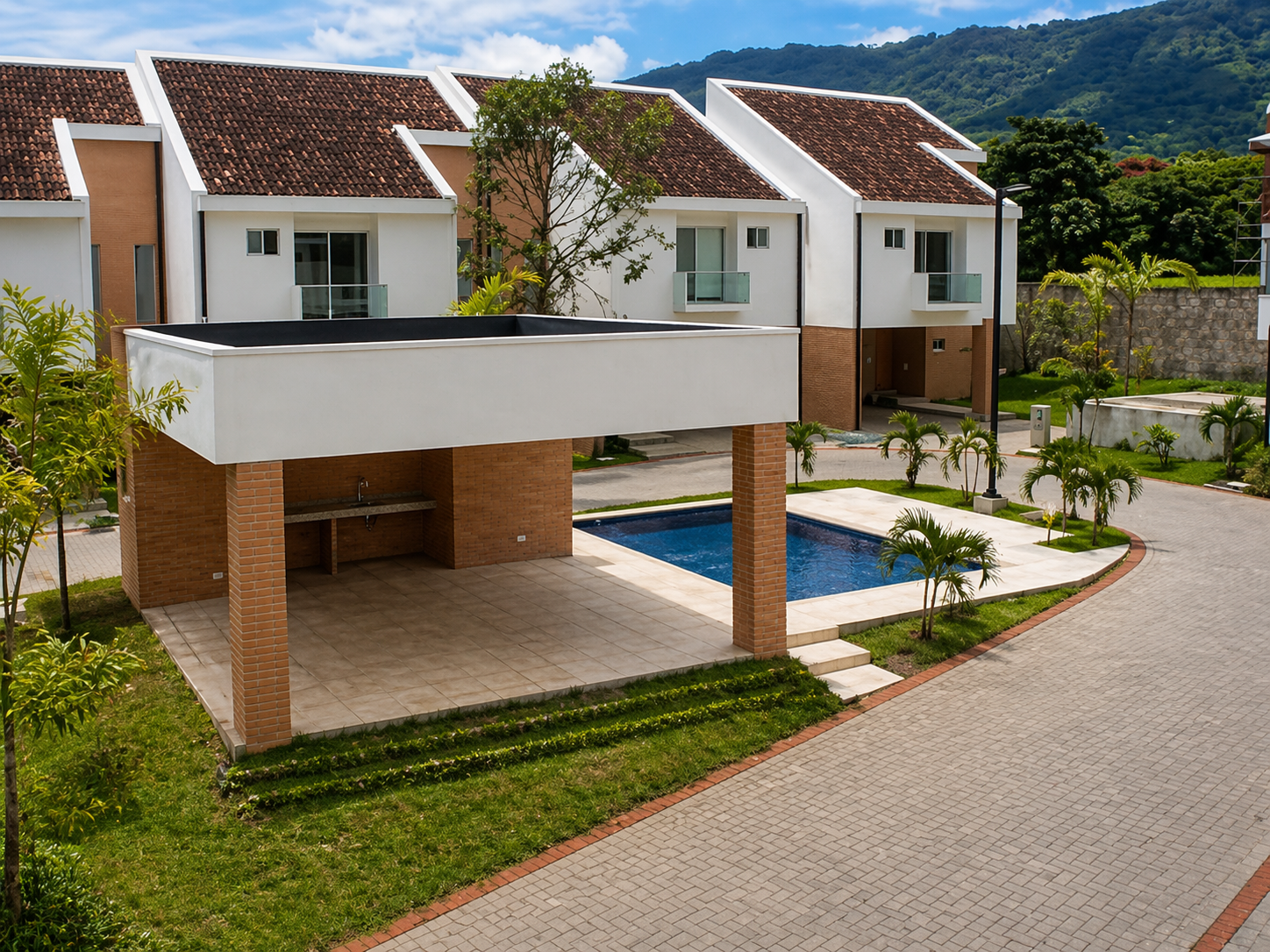 Casa de Tres Niveles en Condominio El Higuerón — foto 4